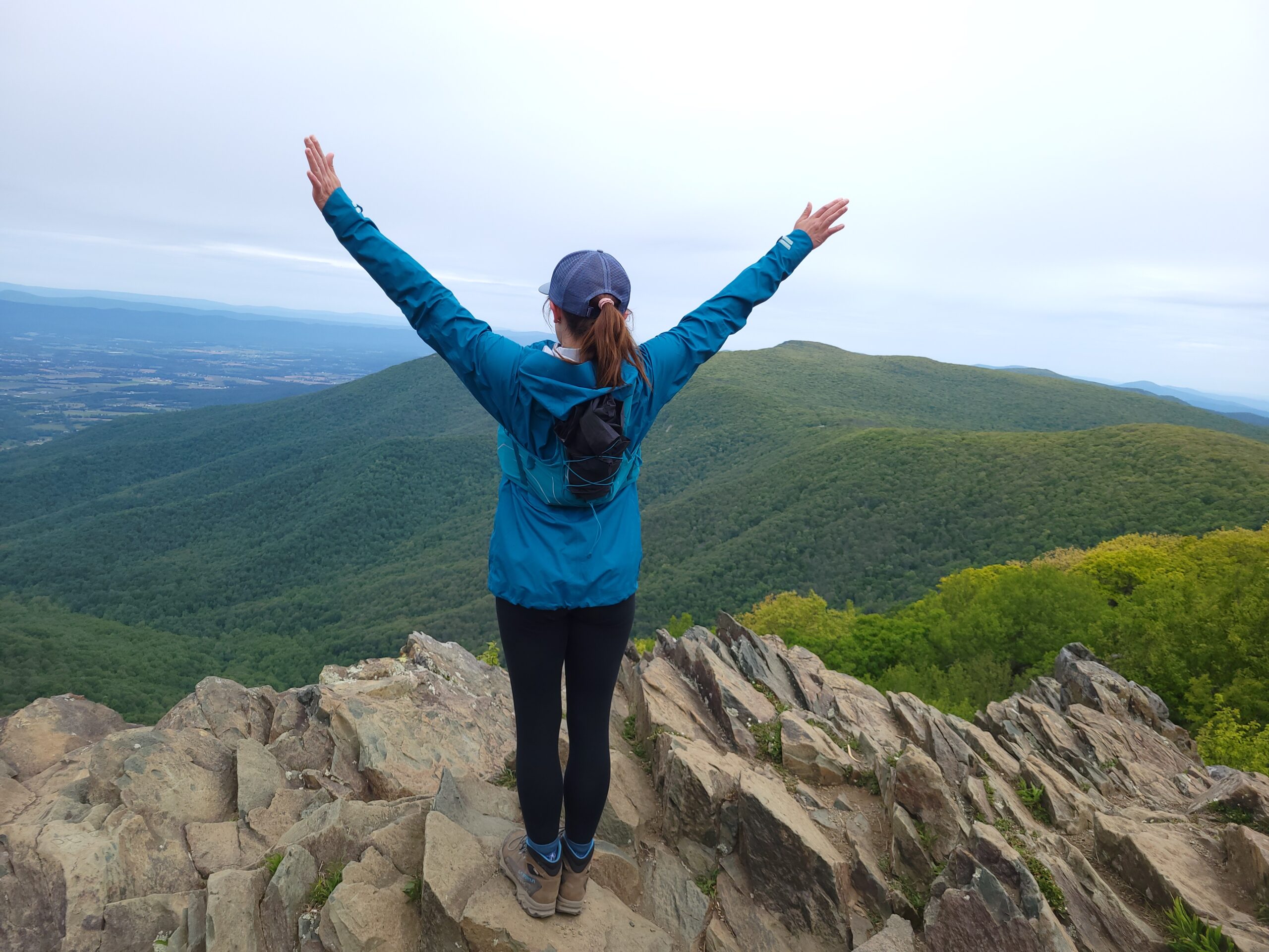 Read more about the article Why Solo Travel Feels Terrifying – And Why That Fear Changes You