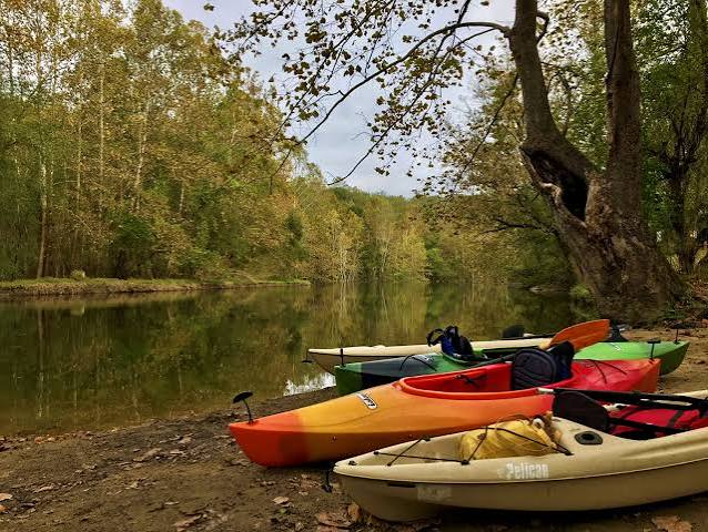 Kayaks along the Patapsco River